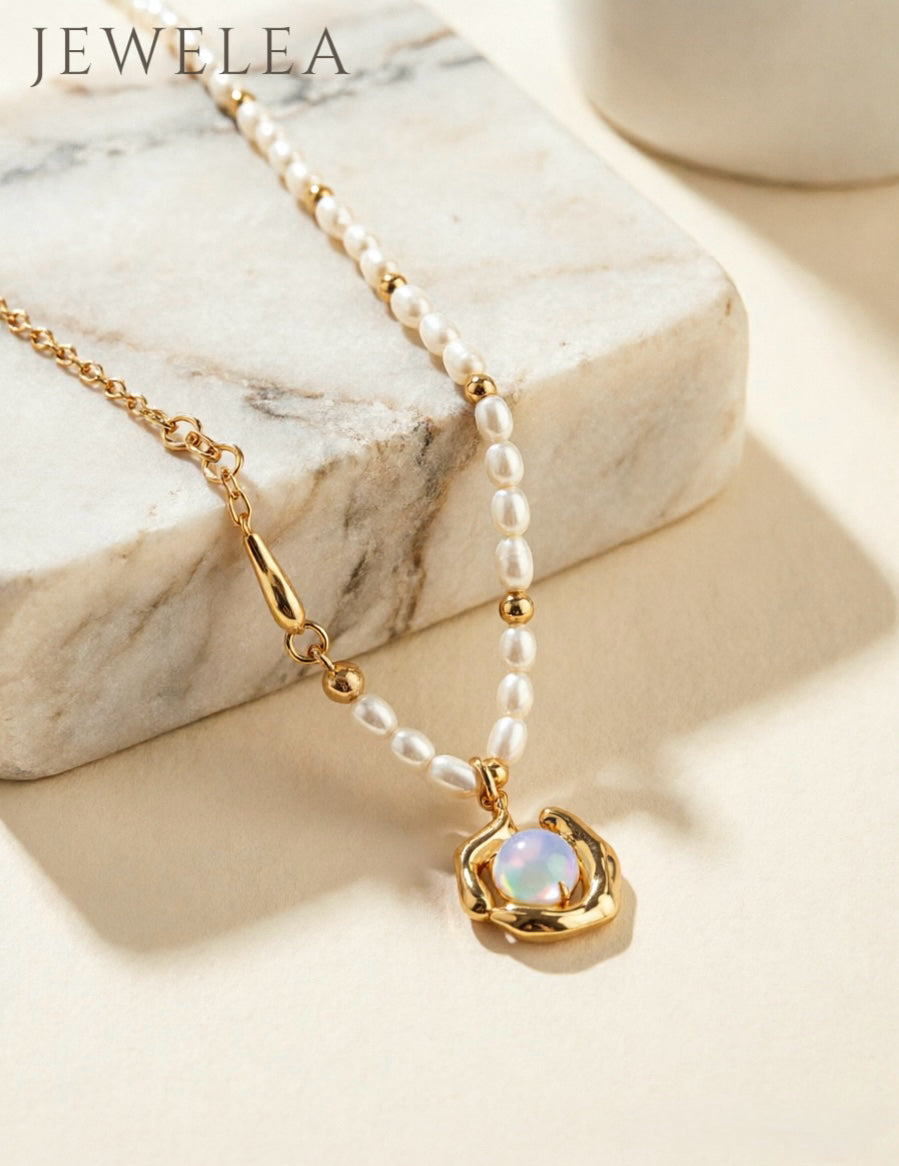 Collier en argent S925 fluidité clair de lune (opale blanche)